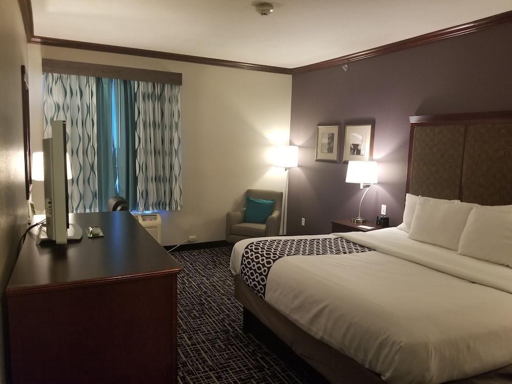 La Quinta By Wyndham Lindale Hotel Buitenkant foto