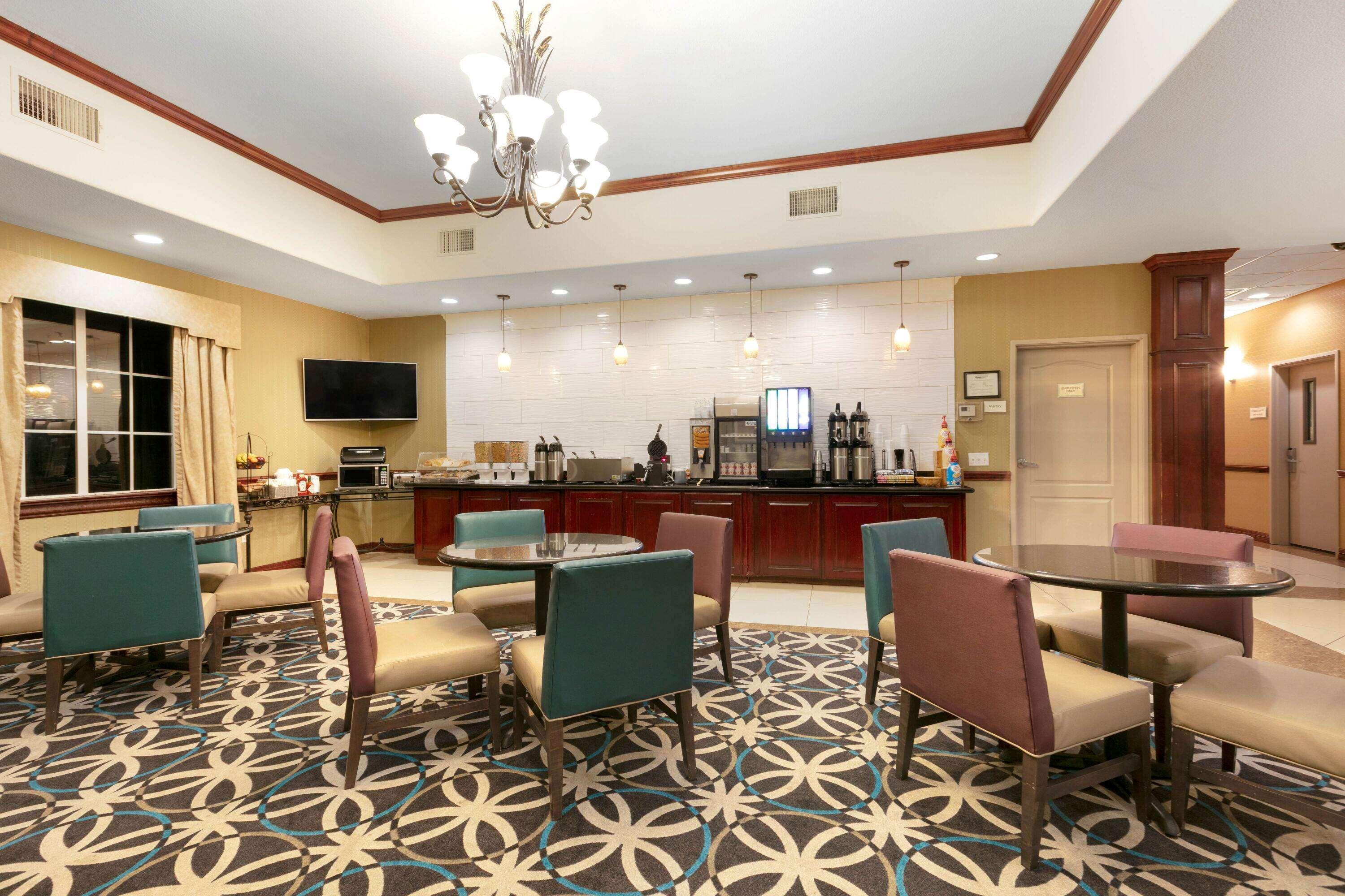 La Quinta By Wyndham Lindale Hotel Buitenkant foto