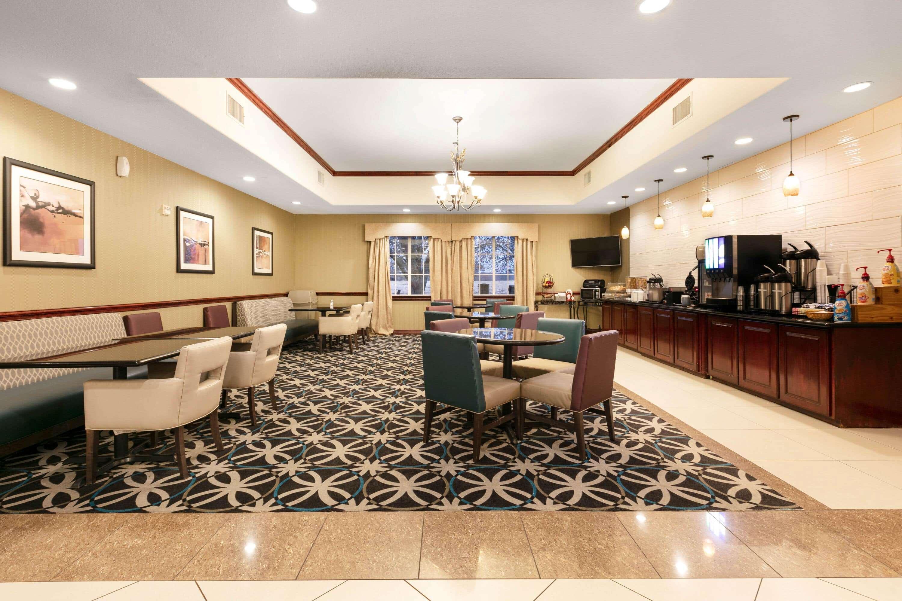 La Quinta By Wyndham Lindale Hotel Buitenkant foto